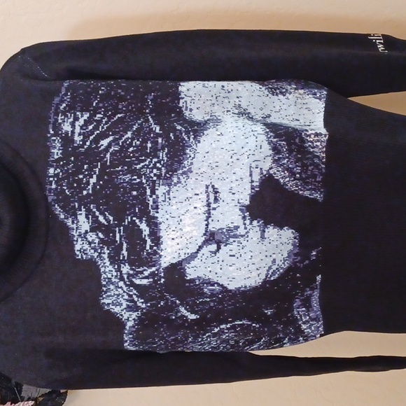 DOLLSKILL in collaboration with TWILIGHT BELLA/EDWARD FIRST KISS turtle neck 1x - Picture 11 of 16